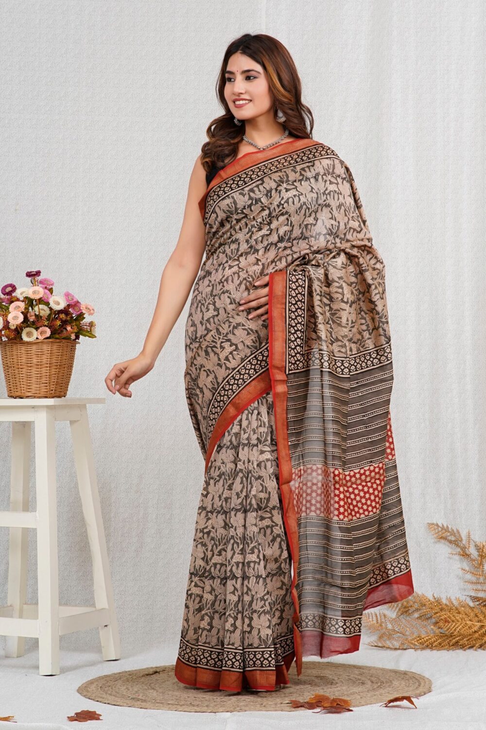 Hand Block Printed Maheshwari Silk Saree CMHA00001