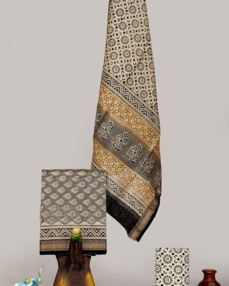 Maheshwari Silk Suit Set SMHA00041